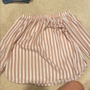 Off the shoulder No Comment shirt